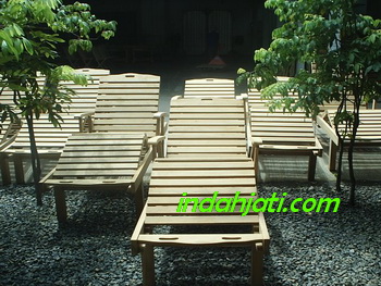 sun beds & lounger also best products Indah Jati furniture with cheaper prices